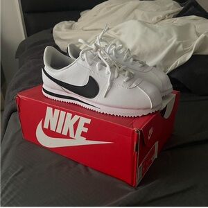Nike Cortez Basic Leather White/Black
